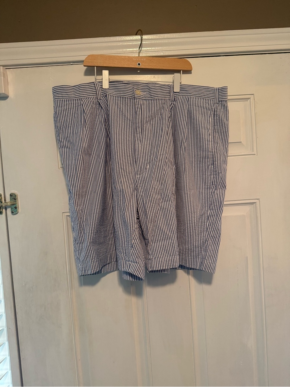Jos. A. Bank Blue and White Striped Flat-Front Men’s Shorts